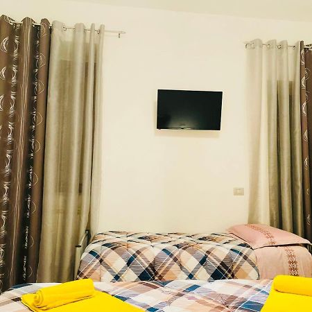 Ferienwohnung Casa Dei Fiori 3 Somma Lombardo Exterior foto